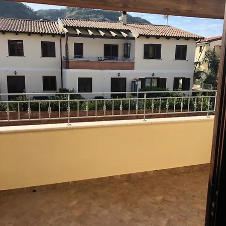 Apartment Astounding Sea View